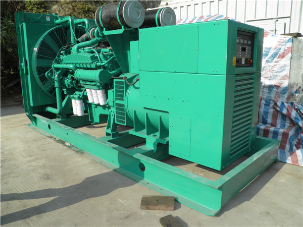 临邑出租发电机 发电机组厂家：柴油发电机组的控制屏的作用是什么？