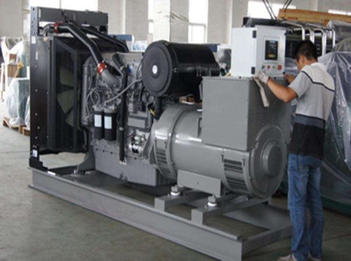 临邑柴油发电机空气滤清器堵塞会对发电机组产生哪些影响？